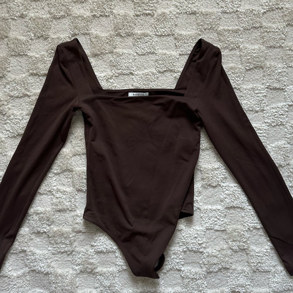 Aritzia Babaton Contour Squareneck Longsleeve Bodysuit
